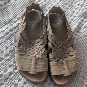 Malibu Canyon Size 41